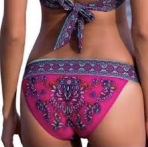NWOT Iconic Paisley Boho Halter Bikini Victoria's Secret S / M Set Low Rise HTF - Picture 3 of 9